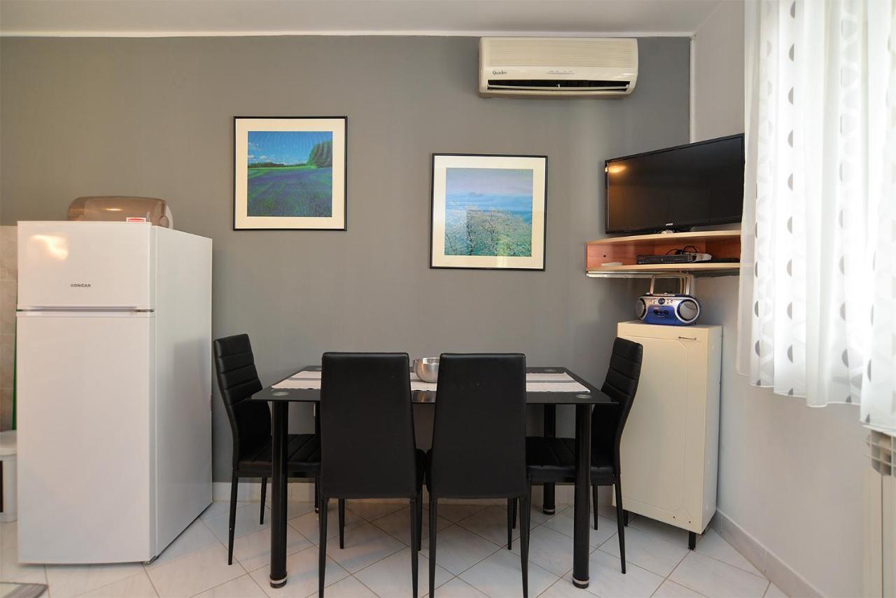 Apartment Mario 2060 Pula Exteriér fotografie