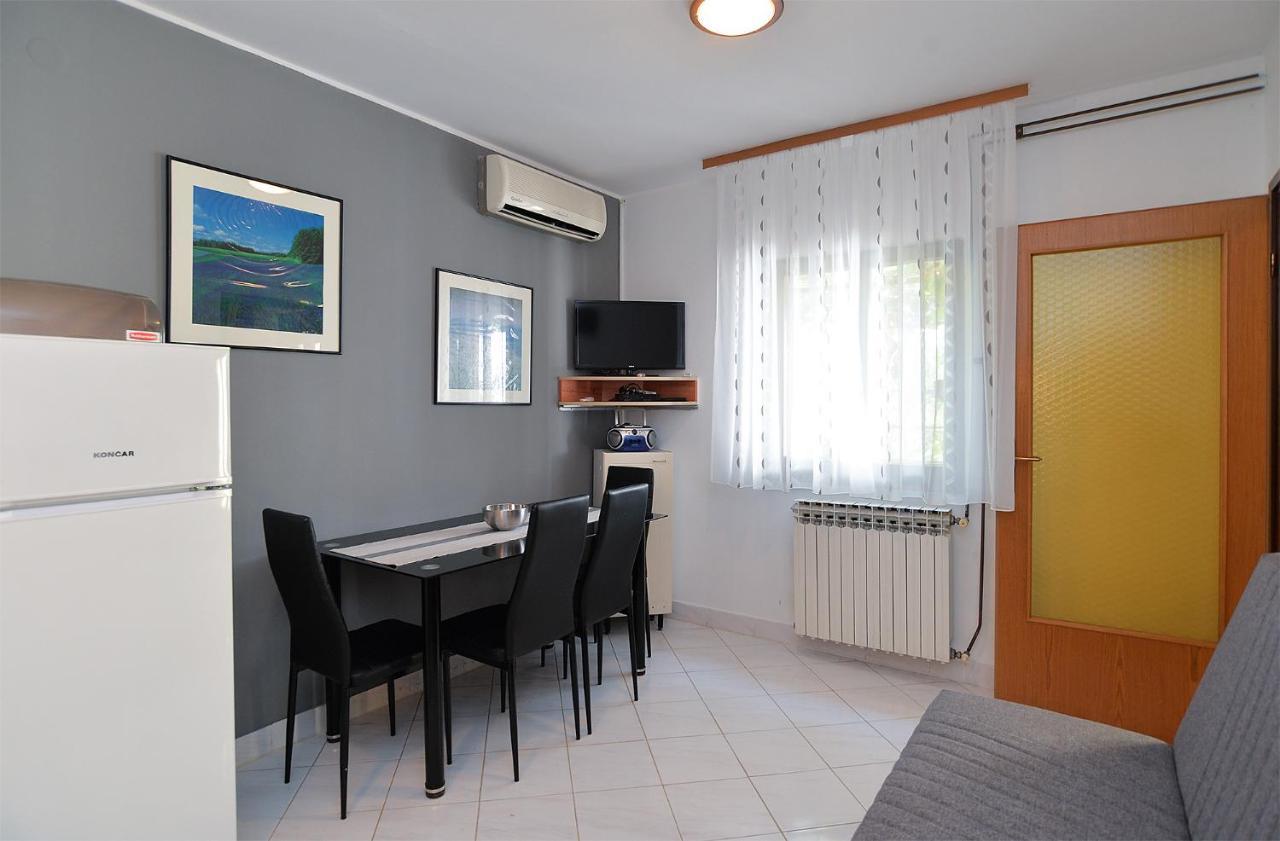 Apartment Mario 2060 Pula Exteriér fotografie